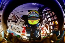 Tom Coronel geeft live commentaar op Eurosport TV tijdens FIA WTCC-races in Argentinië