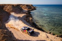 Dakar: Peterhansel op een zucht van veertiende overwinning