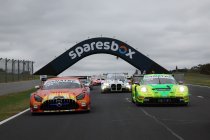 12H Bathurst: drie op een rij voor Mercedes?