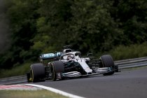 Hamilton wint met strategie van Verstappen