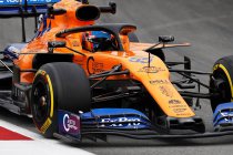Barcelona wintertesten 2: McLaren pijlsnel, Vettel crasht