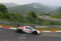 24H Nürburgring: FLASH: Teamgenoten Vervisch en Vanthoor crashen