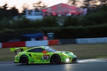 24H Nürburgring: Na 8H: Porsche van Vanthoor op kop