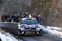 Rallye Monte Carlo: Sébastien Ogier leidt de dans