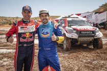 Alonso duikt het zand in