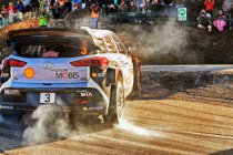 Ogier stevent af op eerste winst in Corsica